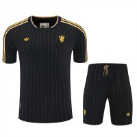 Manchester United Adult Terrace Icons Training Football Kit 2025-26 